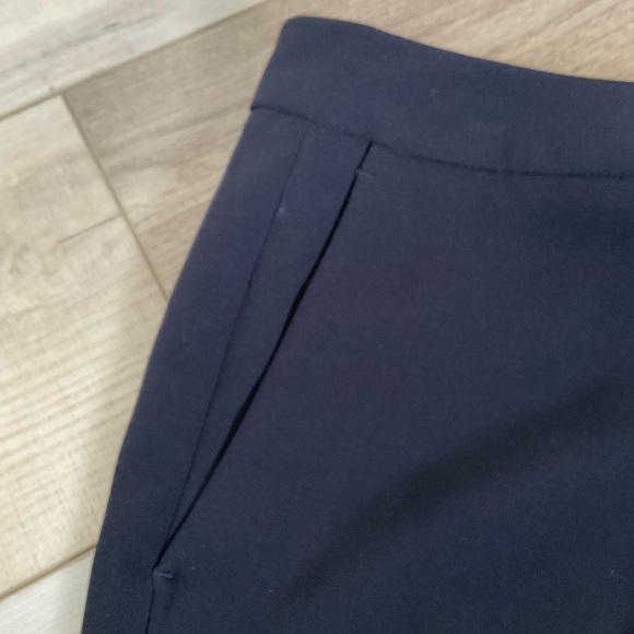 DKNY Cropped Pants - Picture 8 of 15